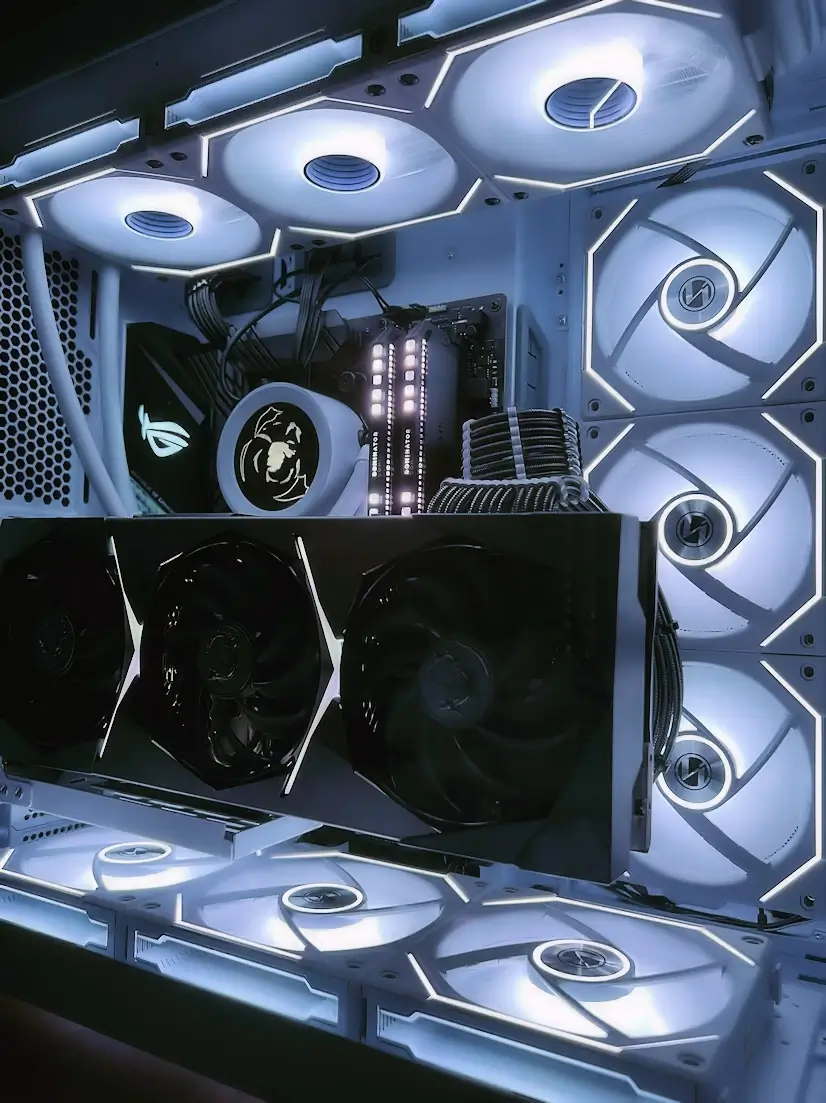 Montaje Hardware Gaming PC Fractal AMD Intel Domicilio El Molar Informático El Molar - Montaje Hardware Gaming PC Fractal AMD Intel Domicilio El Molar